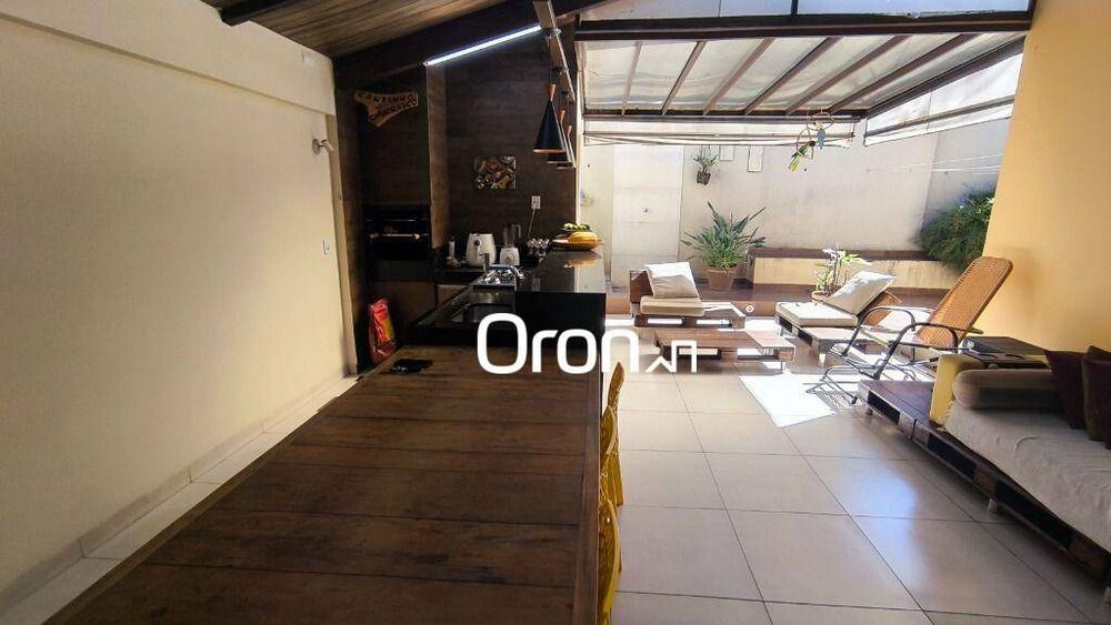 Casa de Condomínio à venda com 3 quartos, 130m² - Foto 4