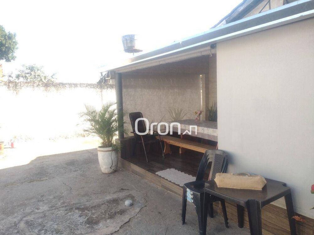 Casa, 3 quartos, 130 m² - Foto 1