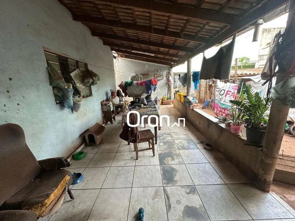 Casa, 3 quartos, 200 m² - Foto 2