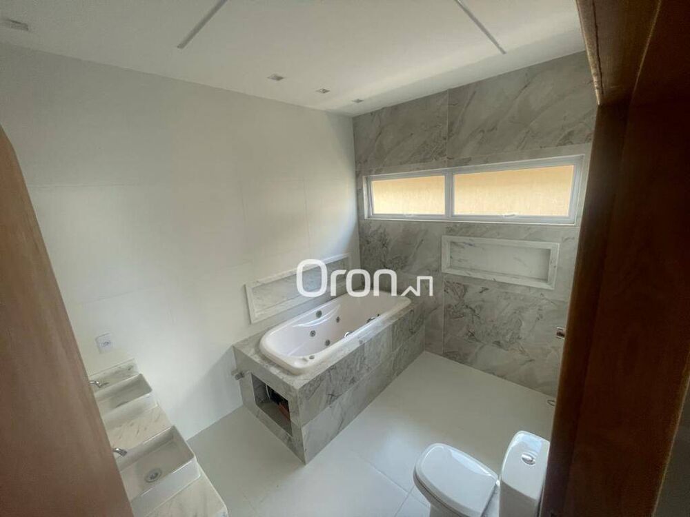 Sobrado, 3 quartos, 251 m² - Foto 2