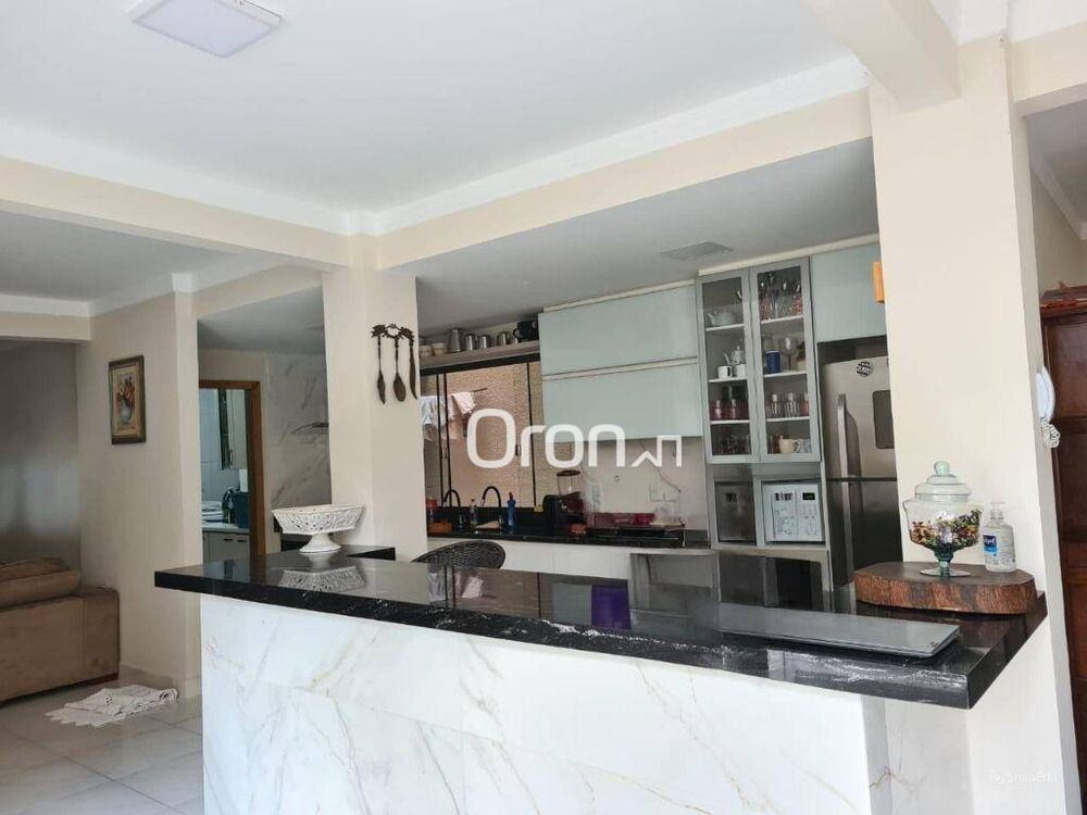 Casa, 3 quartos, 320 m² - Foto 1