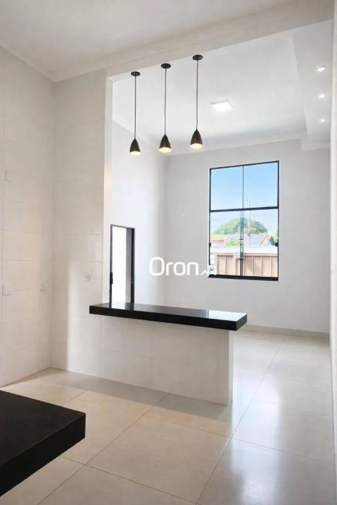 Casa, 3 quartos, 98 m² - Foto 2