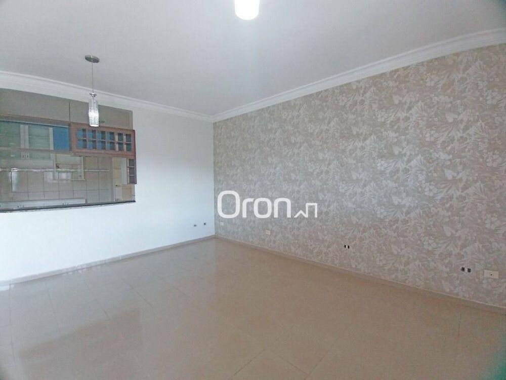 Casa, 3 quartos, 245 m² - Foto 3