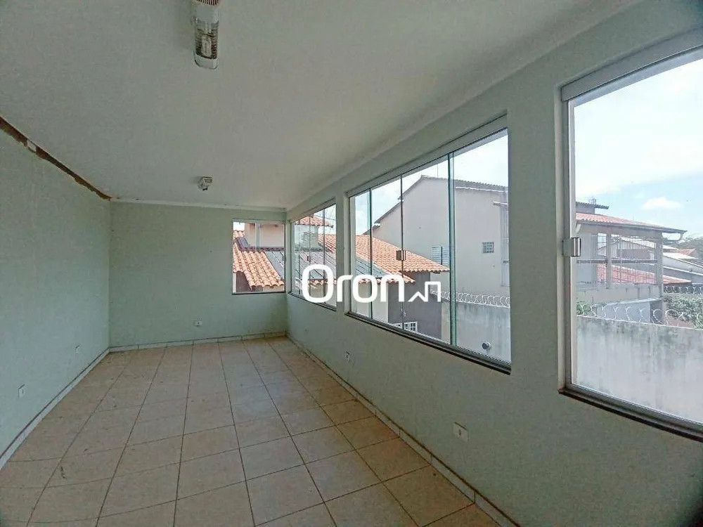 Casa, 3 quartos, 245 m² - Foto 14