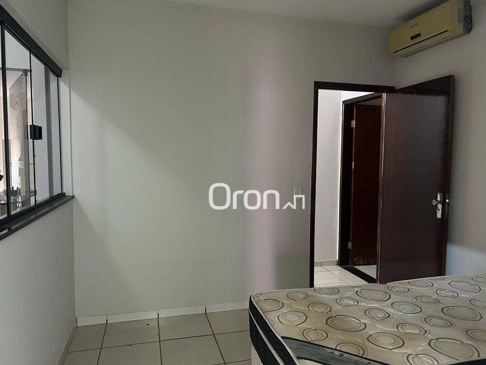 Casa, 4 quartos, 330 m² - Foto 2