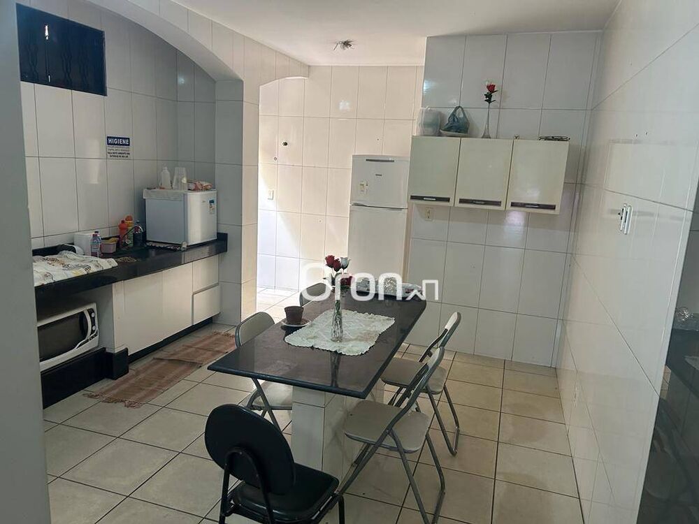 Casa, 4 quartos, 330 m² - Foto 3