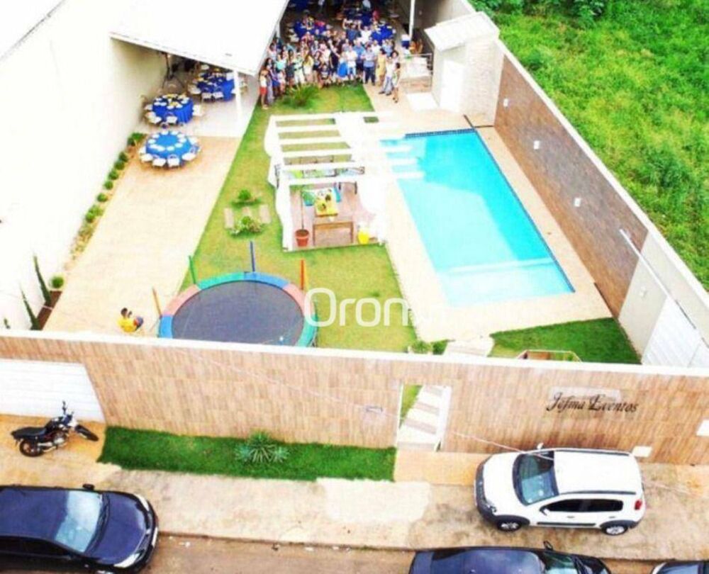 Casa, 3 quartos, 240 m² - Foto 1