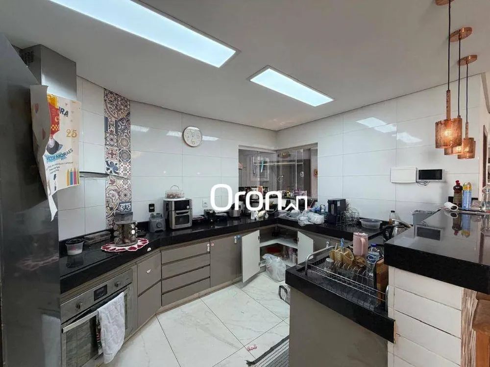 Sobrado, 3 quartos, 240 m² - Foto 4