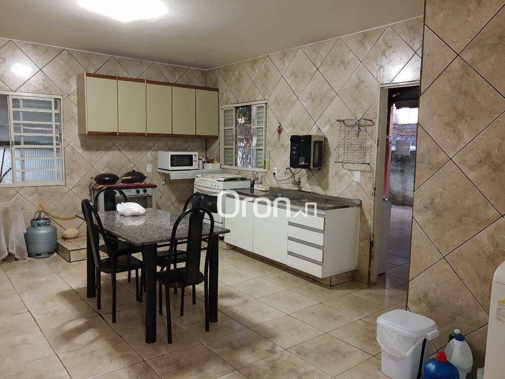 Casa, 4 quartos, 200 m² - Foto 3