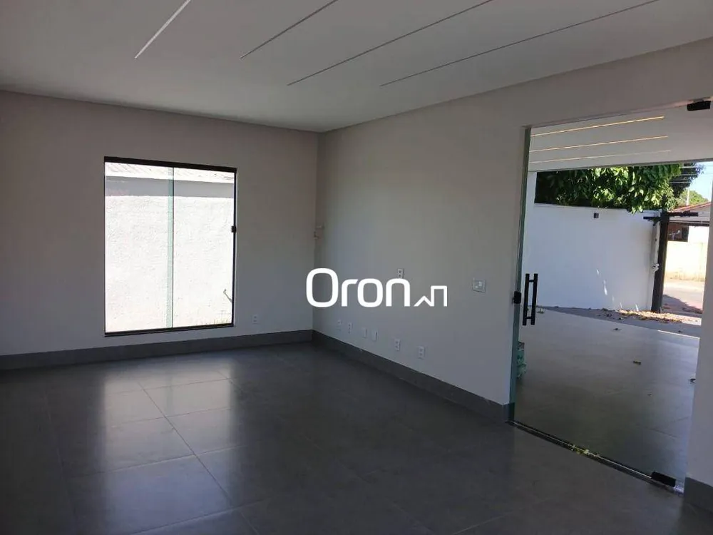 Casa, 3 quartos, 204 m² - Foto 2