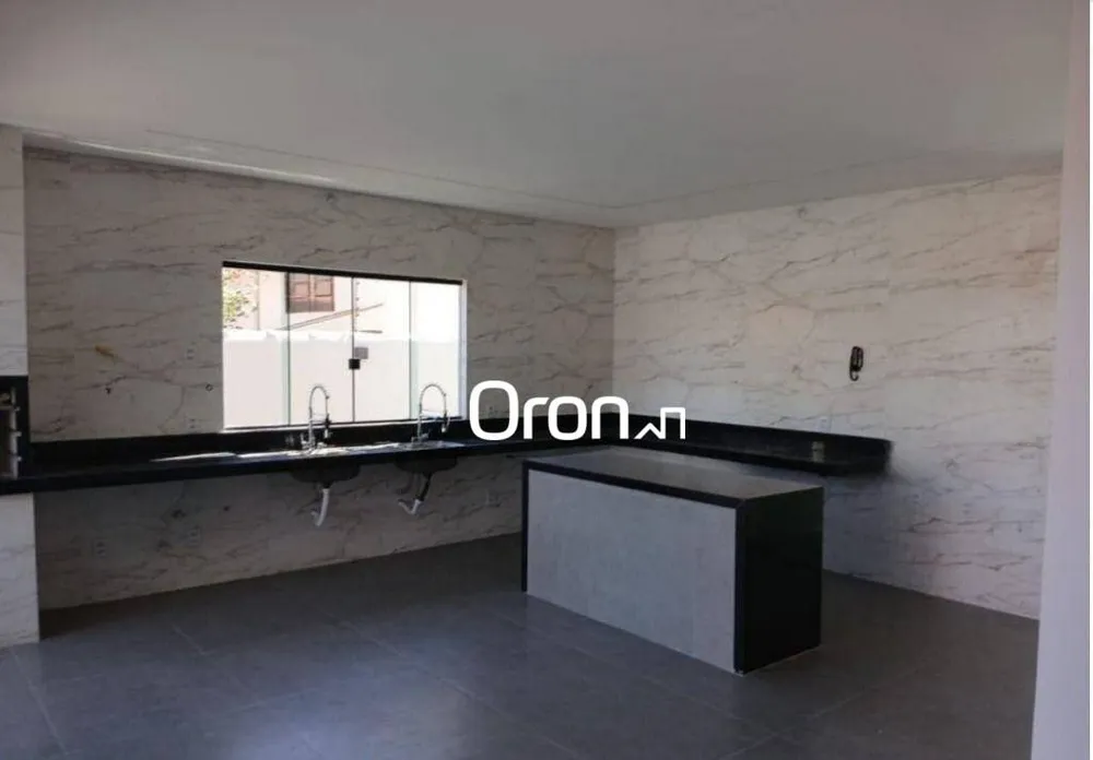 Casa, 3 quartos, 204 m² - Foto 3