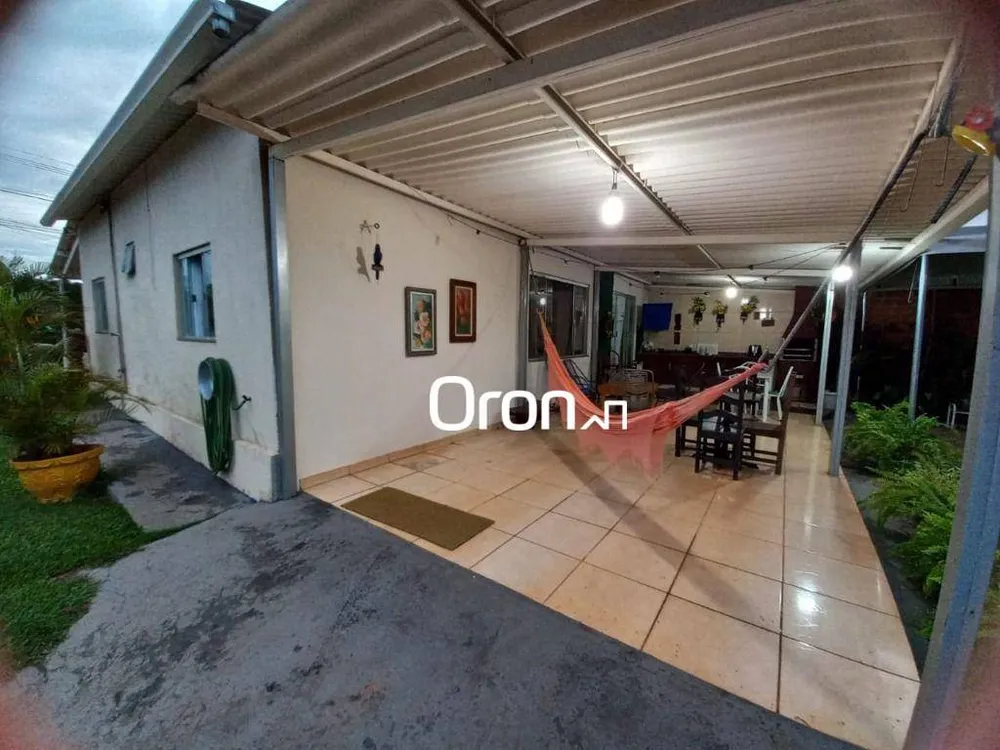 Casa, 3 quartos, 250 m² - Foto 1