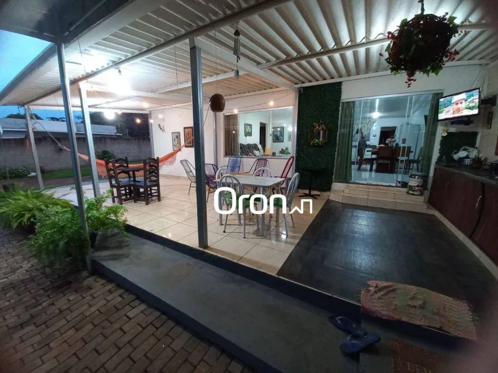 Casa, 3 quartos, 250 m² - Foto 3