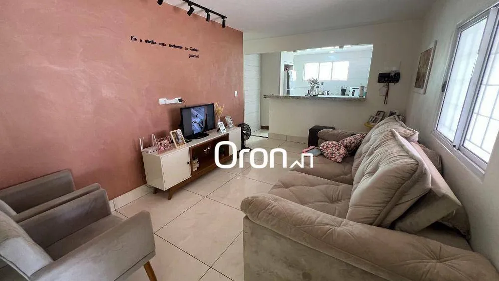 Casa, 3 quartos, 231 m² - Foto 2