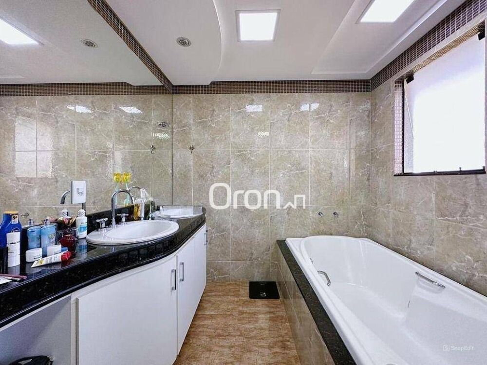 Sobrado, 3 quartos, 238 m² - Foto 1