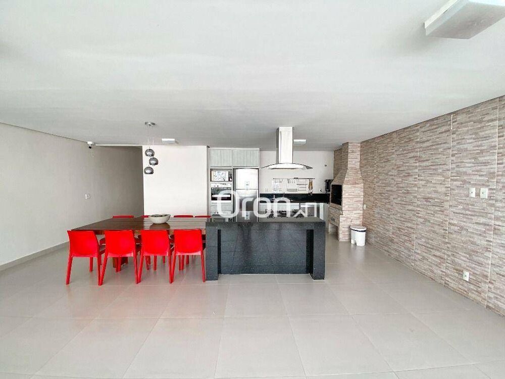 Casa à venda com 4 quartos, 380m² - Foto 1