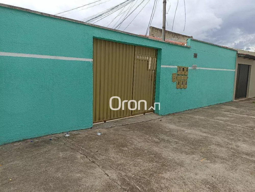 Casa à venda com 6 quartos, 400m² - Foto 2