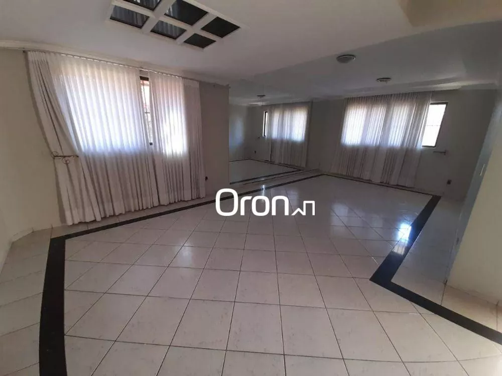 Sobrado, 4 quartos, 253 m² - Foto 4