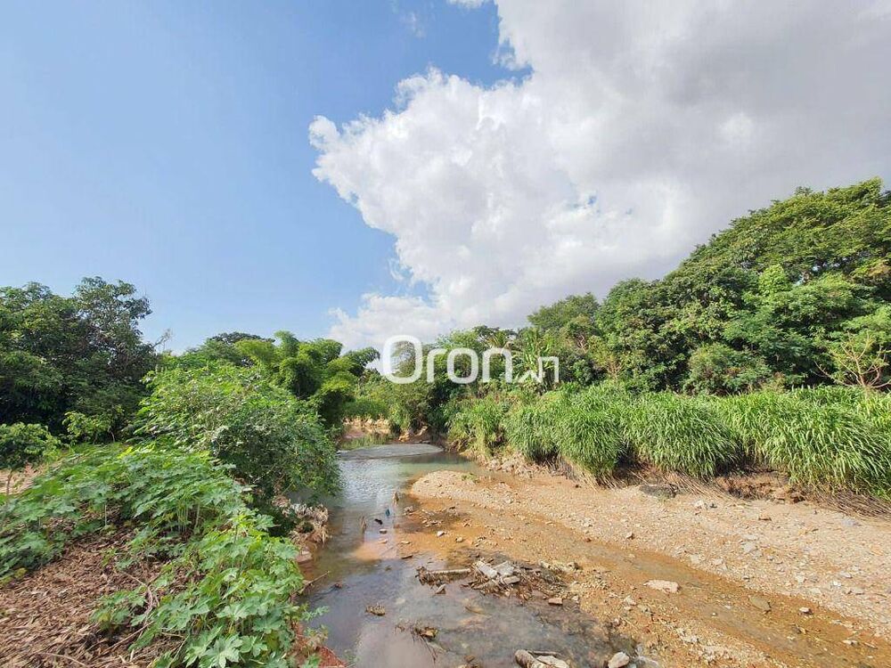 Chácara à venda com 1 quarto, 228m² - Foto 13