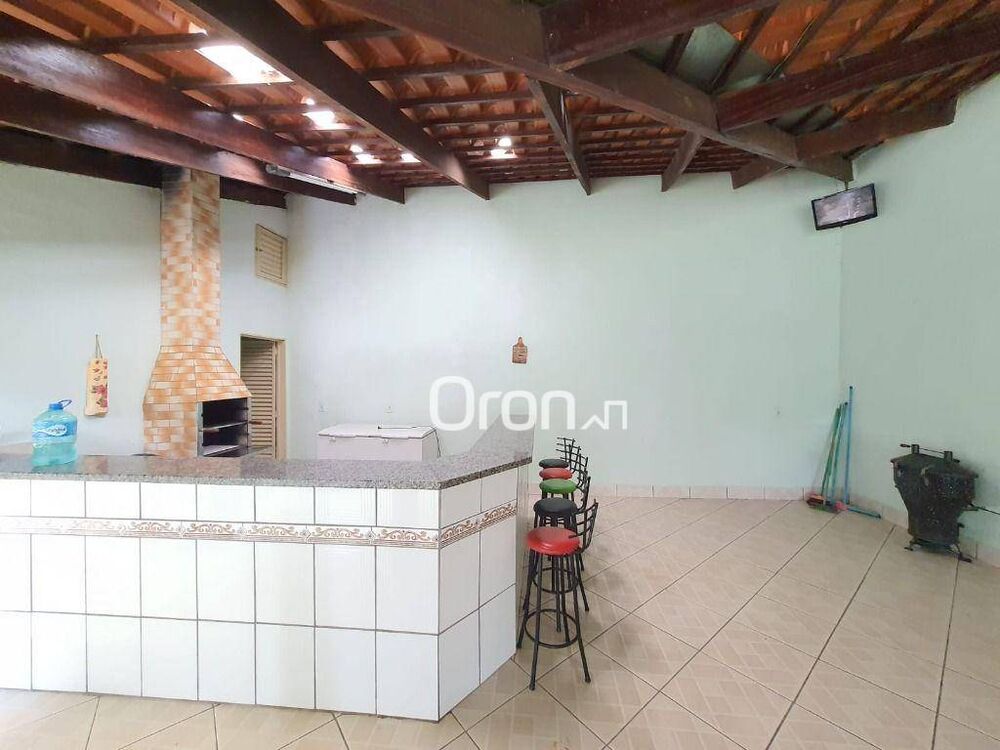 Chácara à venda com 1 quarto, 228m² - Foto 3