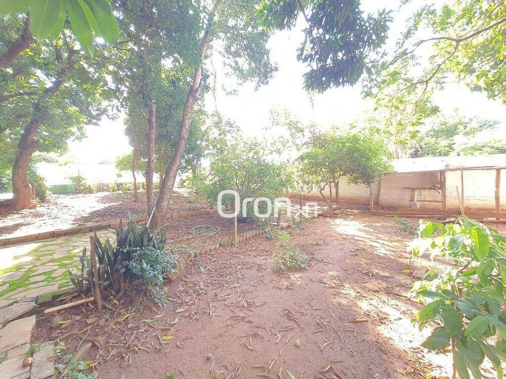 Chácara à venda com 1 quarto, 228m² - Foto 12