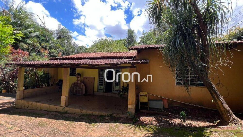 Chácara, 4 quartos, 2820 m² - Foto 2