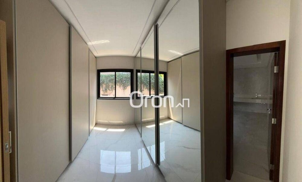 Sobrado à venda com 4 quartos, 447m² - Foto 4