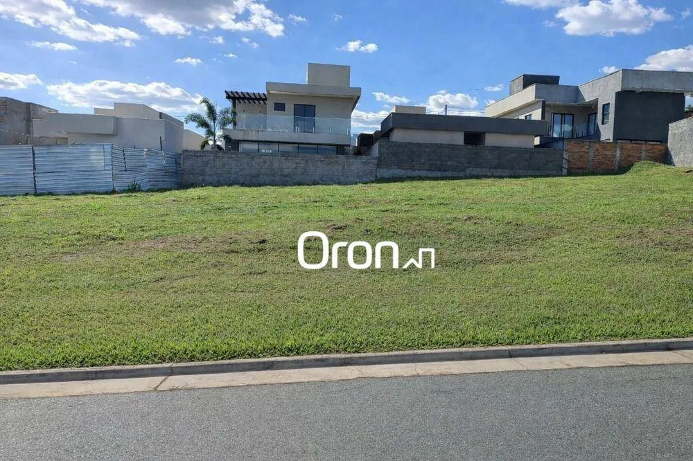 Loteamento e Condomínio, 300 m² - Foto 1