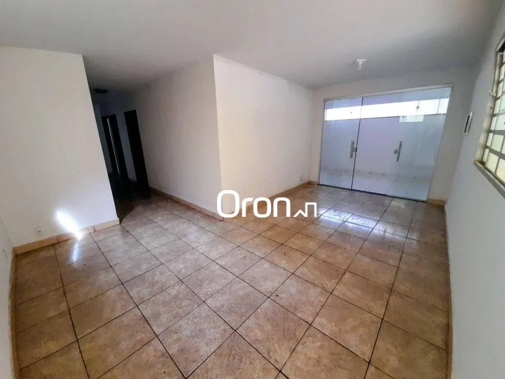 Casa, 6 quartos, 295 m² - Foto 3