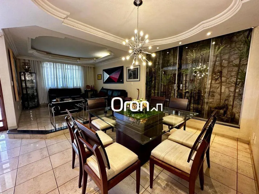 Sobrado, 5 quartos, 328 m² - Foto 4
