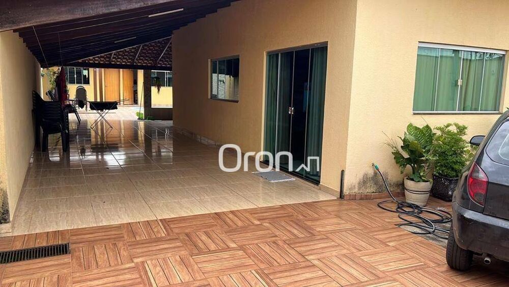 Casa à venda com 3 quartos, 240m² - Foto 4
