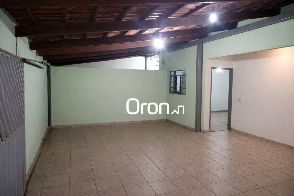 Casa, 3 quartos, 251 m² - Foto 1
