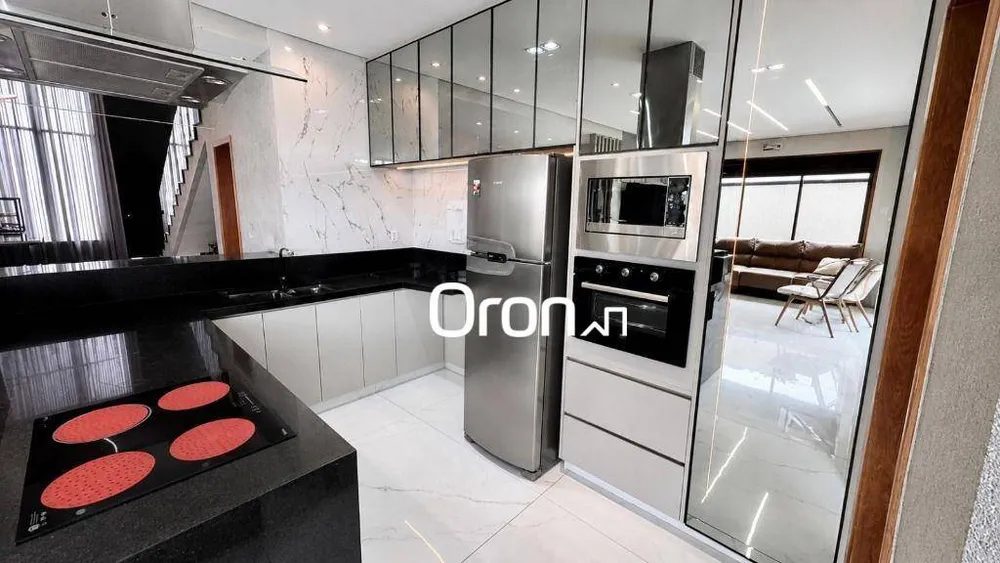 Sobrado, 4 quartos, 274 m² - Foto 2