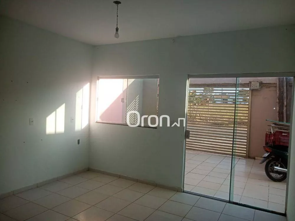 Sobrado à venda com 4 quartos, 220m² - Foto 2