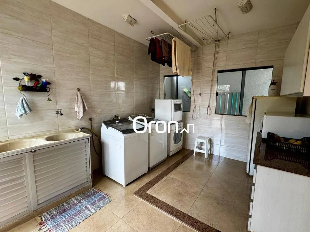 Casa, 3 quartos, 236 m² - Foto 8