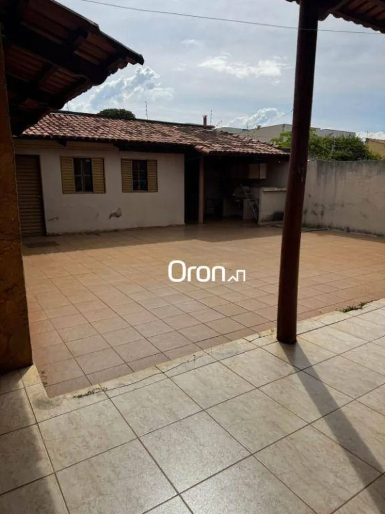 Casa, 2 quartos, 300 m² - Foto 2