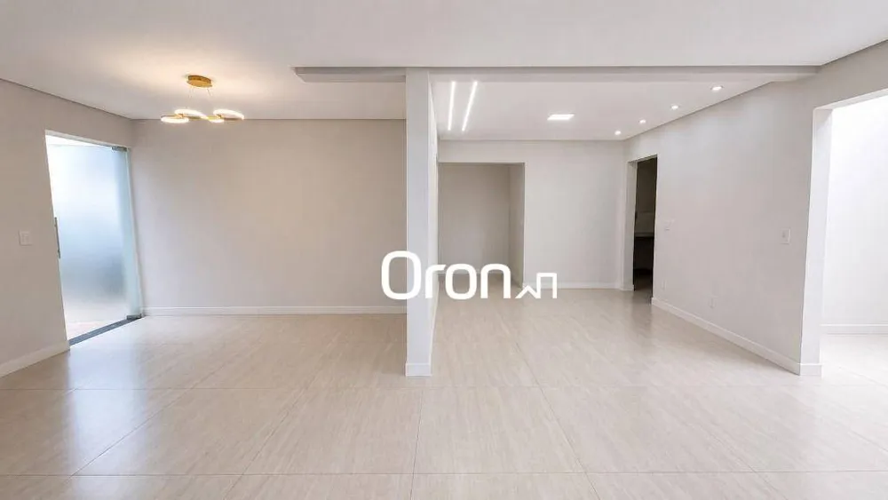 Sobrado, 3 quartos, 256 m² - Foto 2