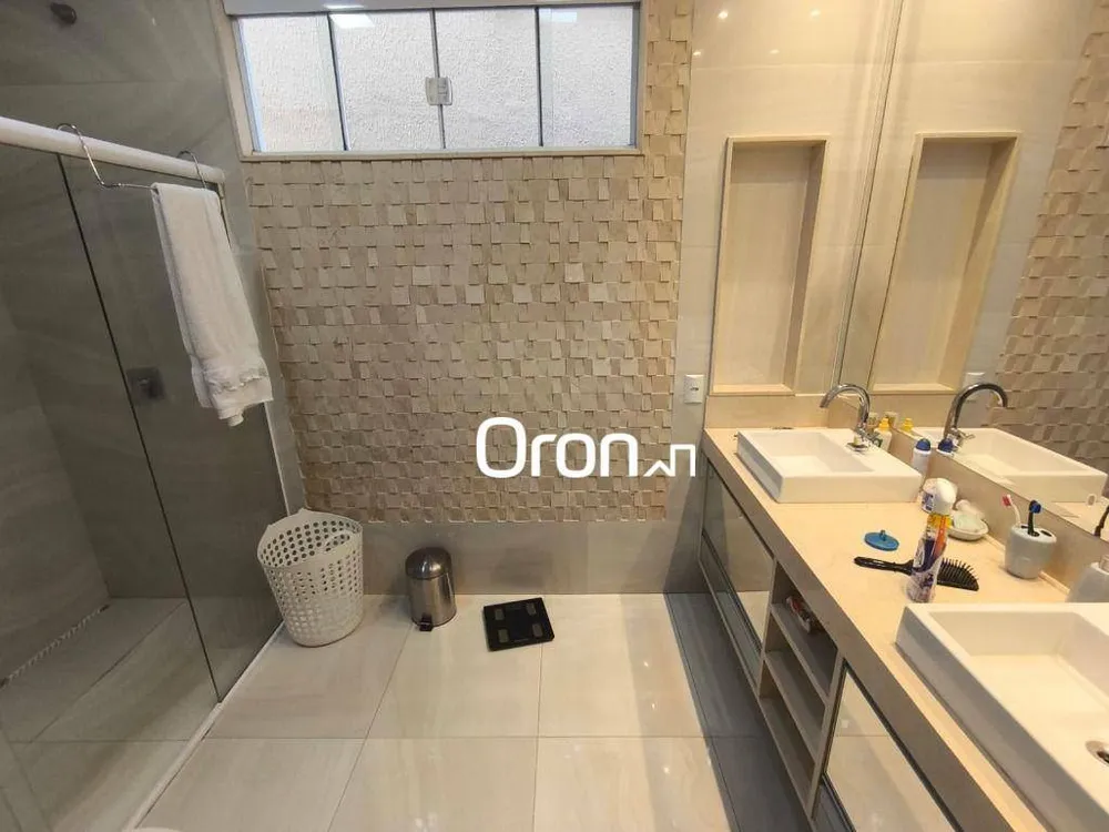 Casa, 3 quartos, 214 m² - Foto 9