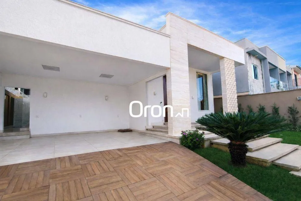 Casa, 3 quartos, 214 m² - Foto 1