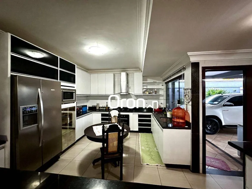 Sobrado, 4 quartos, 540 m² - Foto 2