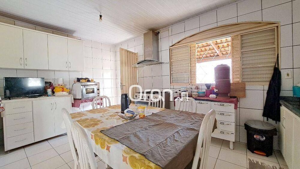 Casa, 4 quartos, 273 m² - Foto 3