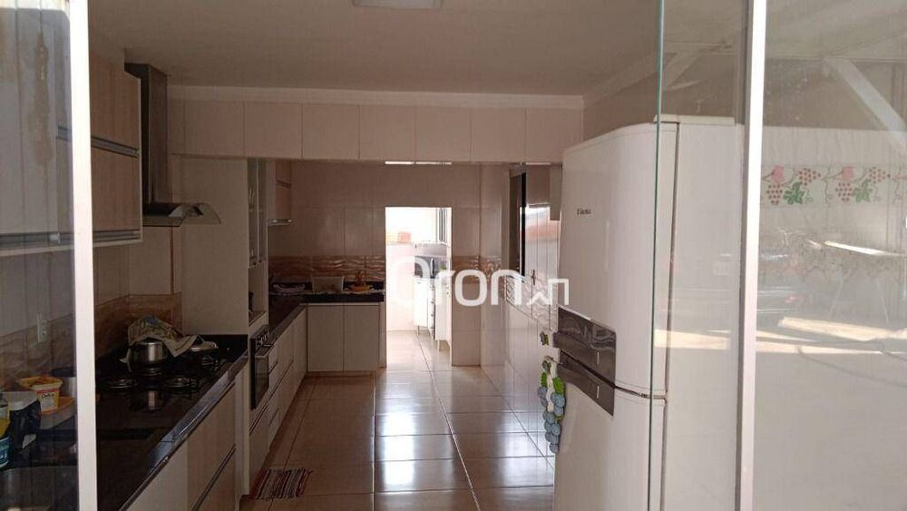 Prédio Inteiro à venda, 301m² - Foto 2