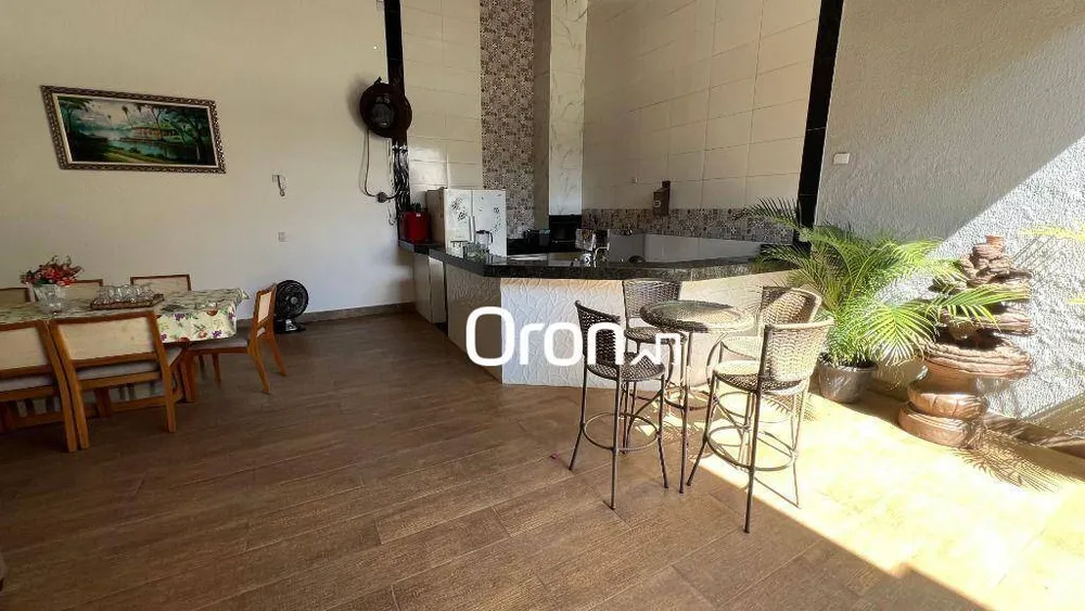 Casa, 3 quartos, 240 m² - Foto 10