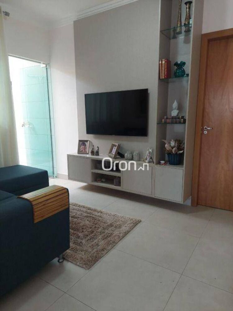 Casa à venda com 3 quartos, 208m² - Foto 1