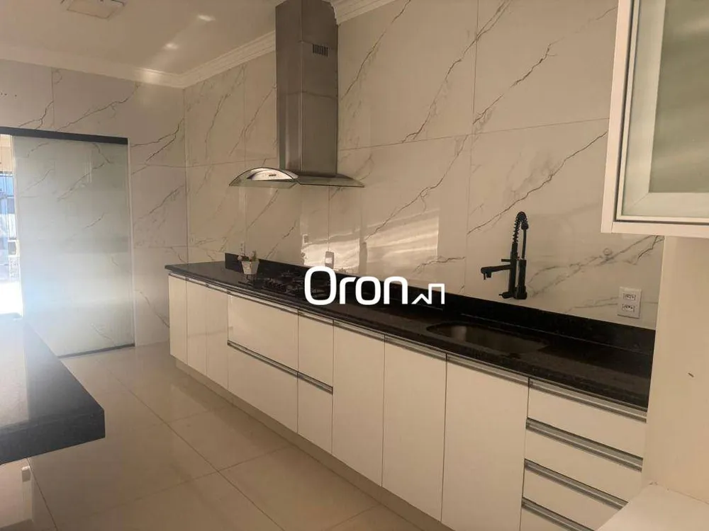 Casa, 3 quartos, 169 m² - Foto 3