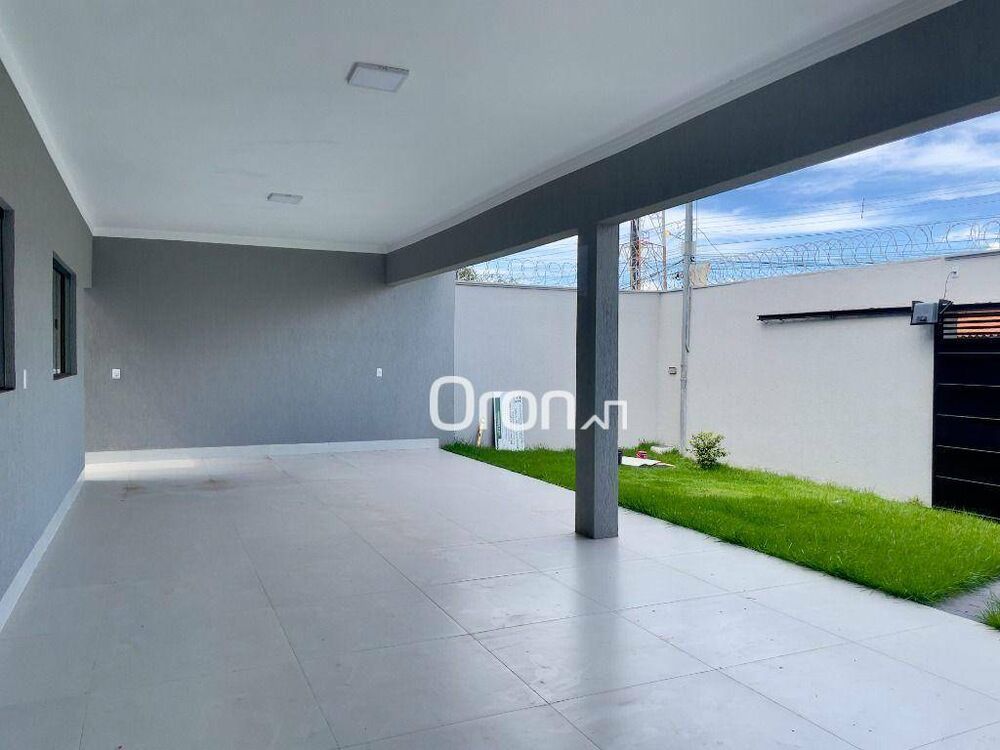 Casa à venda com 3 quartos, 208m² - Foto 4