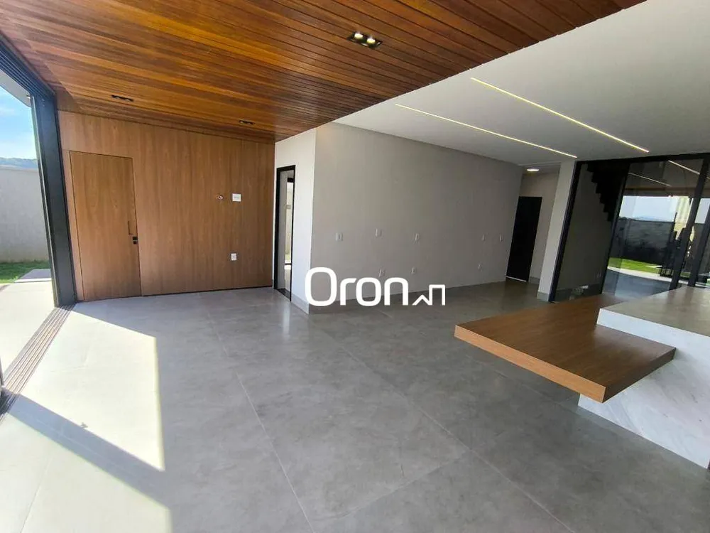Sobrado, 4 quartos, 238 m² - Foto 1