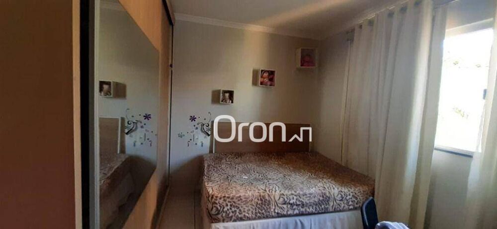 Casa à venda com 3 quartos, 280m² - Foto 1