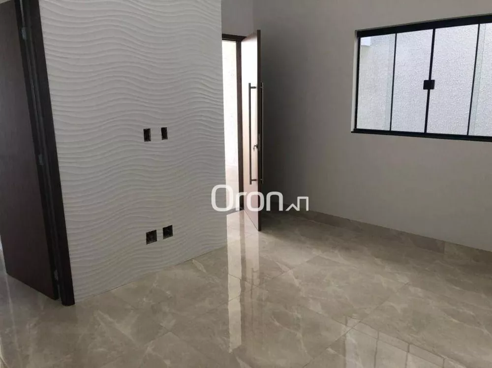 Casa à venda com 3 quartos, 108m² - Foto 2