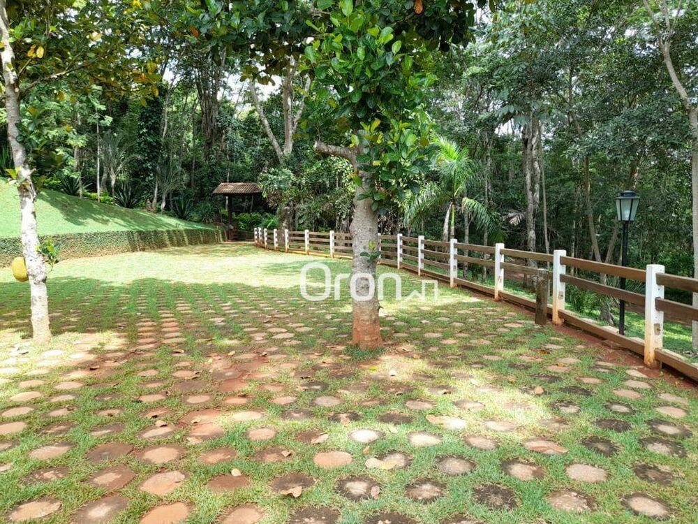 Chácara à venda com 2 quartos, 380m² - Foto 1